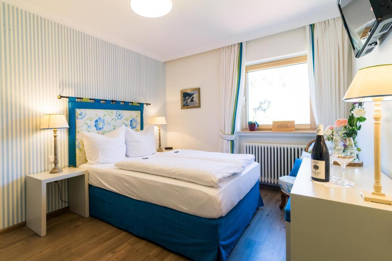 Goldener Adler Oberried - Hotel & Appartements 외부 사진